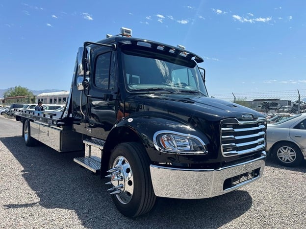 Black Mack Truck